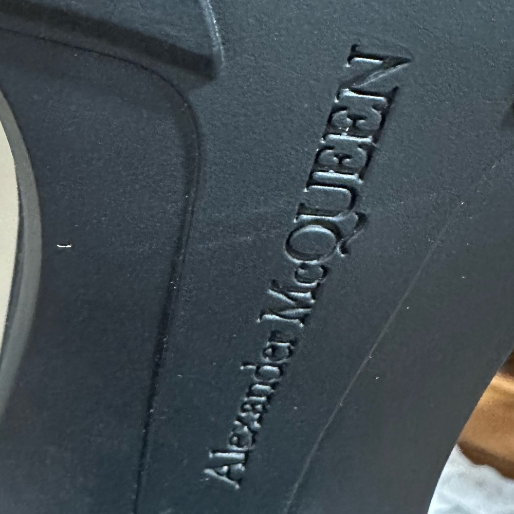 🌹ALEXANDER MCQUEEN🌹 Leather Chelsea Block-Heel Boots Size: 39 - Picture 13 of 14